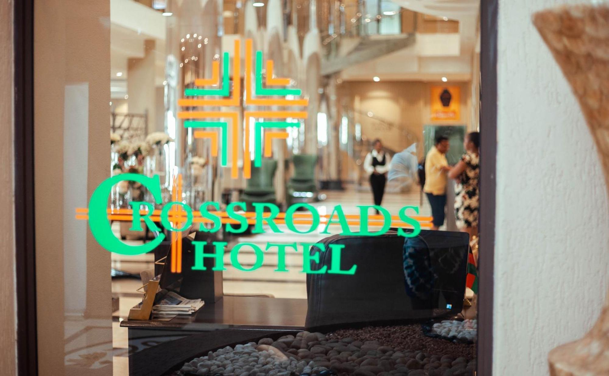 Crossroads Hotel 블랜타이어 외부 사진